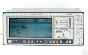 SMIQ06B - Rohde & Schwarz Signal Generator