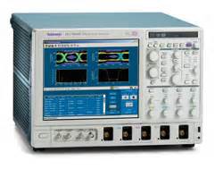 DSA72004B - Tektronix Oscilloscope