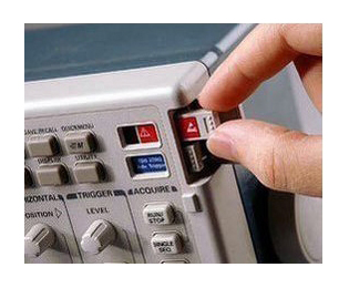 TDS3SDI - Tektronix Oscilloscope